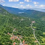 בית נופש Stunning In Krizisce