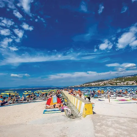 Amazing In Krizisce With Kitchen