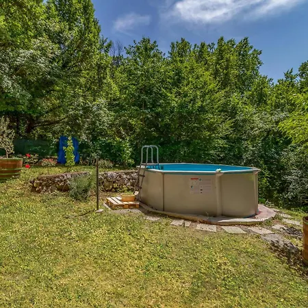 Holiday home Amazing In Krizisce With Kitchen