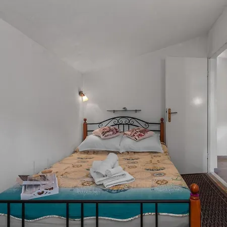 Amazing In Krizisce With Kitchen *