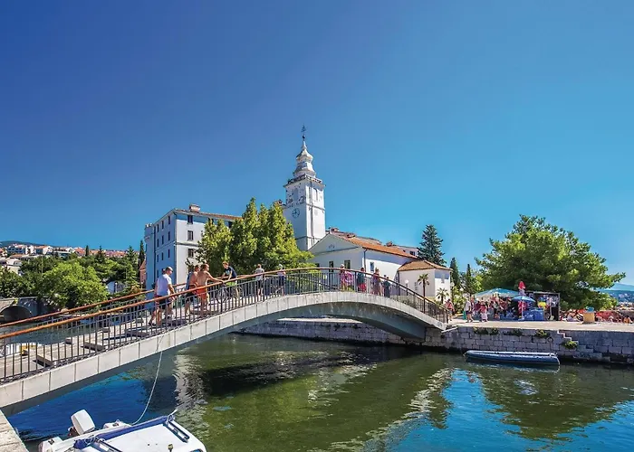 Amazing In Krizisce With Kitchen Holiday home *